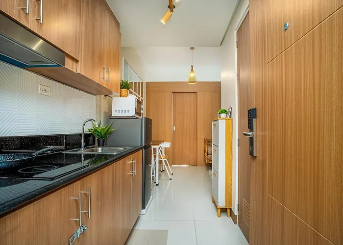Apartment Boho Makati Wi Fi Workspace Red Manila
